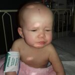 Mała Karolinka dzielnie walczy