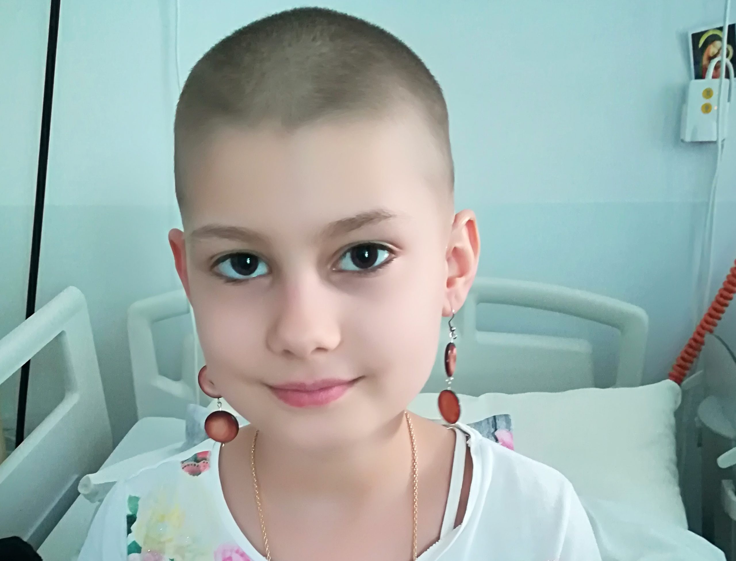 Dziewczynka ma guza mózgu