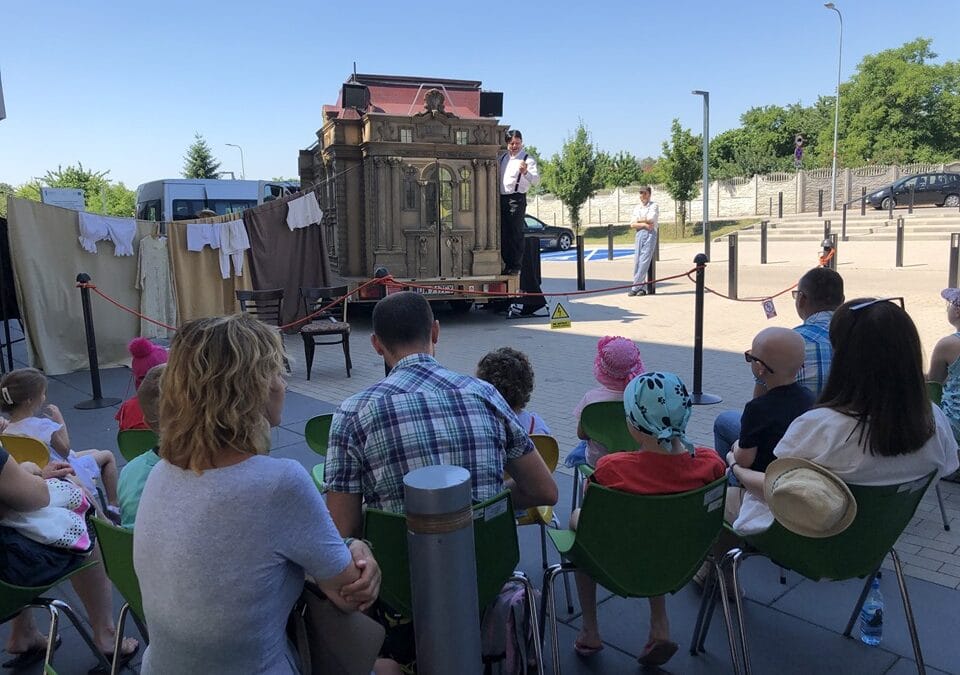 Bajkobus prosto z&nbsp;Wrocławskiego Teatru Lalek ?