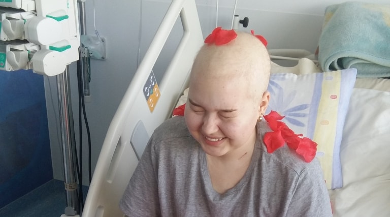 Beata to poetka z mat-fizu. Potrzebuje naszej pomocy, żeby pokonać białaczkę i groźne powikłania