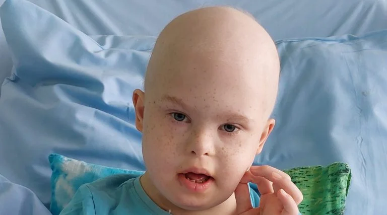 Nowotwór nie wybiera. 8-letni Filip ma zespół Fallota, Downa oraz niedoczynność tarczycy. I choruje na białaczkę