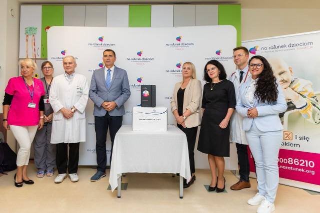 Fundacja przekazała specjalistyczny sprzęt diagnostyczny klinice w&nbsp;Bydgoszczy